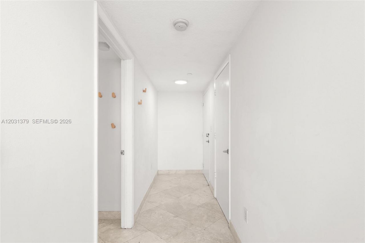 7600 Collins Ave, Unit 1210, Miami Beach, FL 33141 Photo