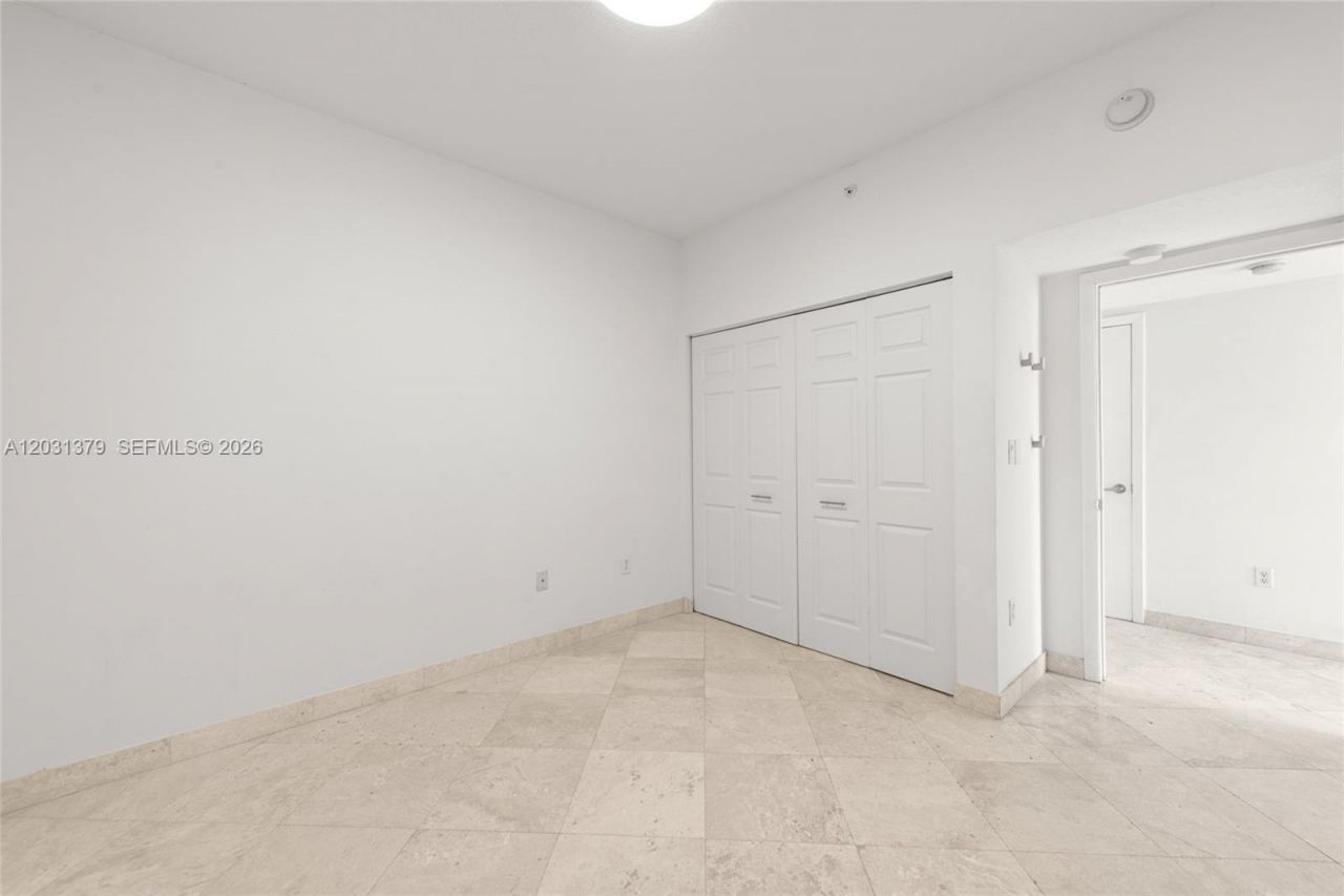 7600 Collins Ave, Unit 1210, Miami Beach, FL 33141 Photo