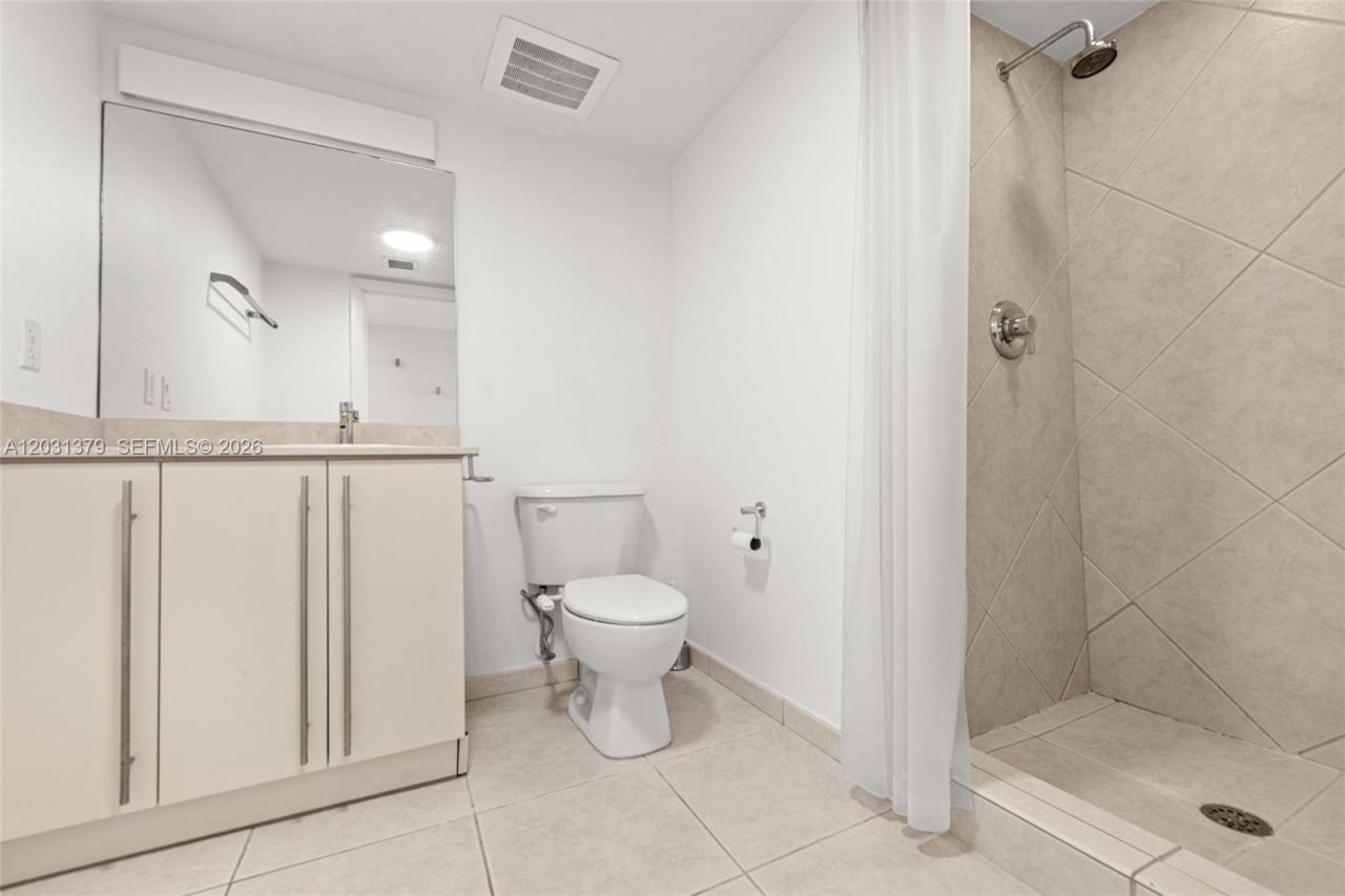7600 Collins Ave, Unit 1210, Miami Beach, FL 33141 Photo