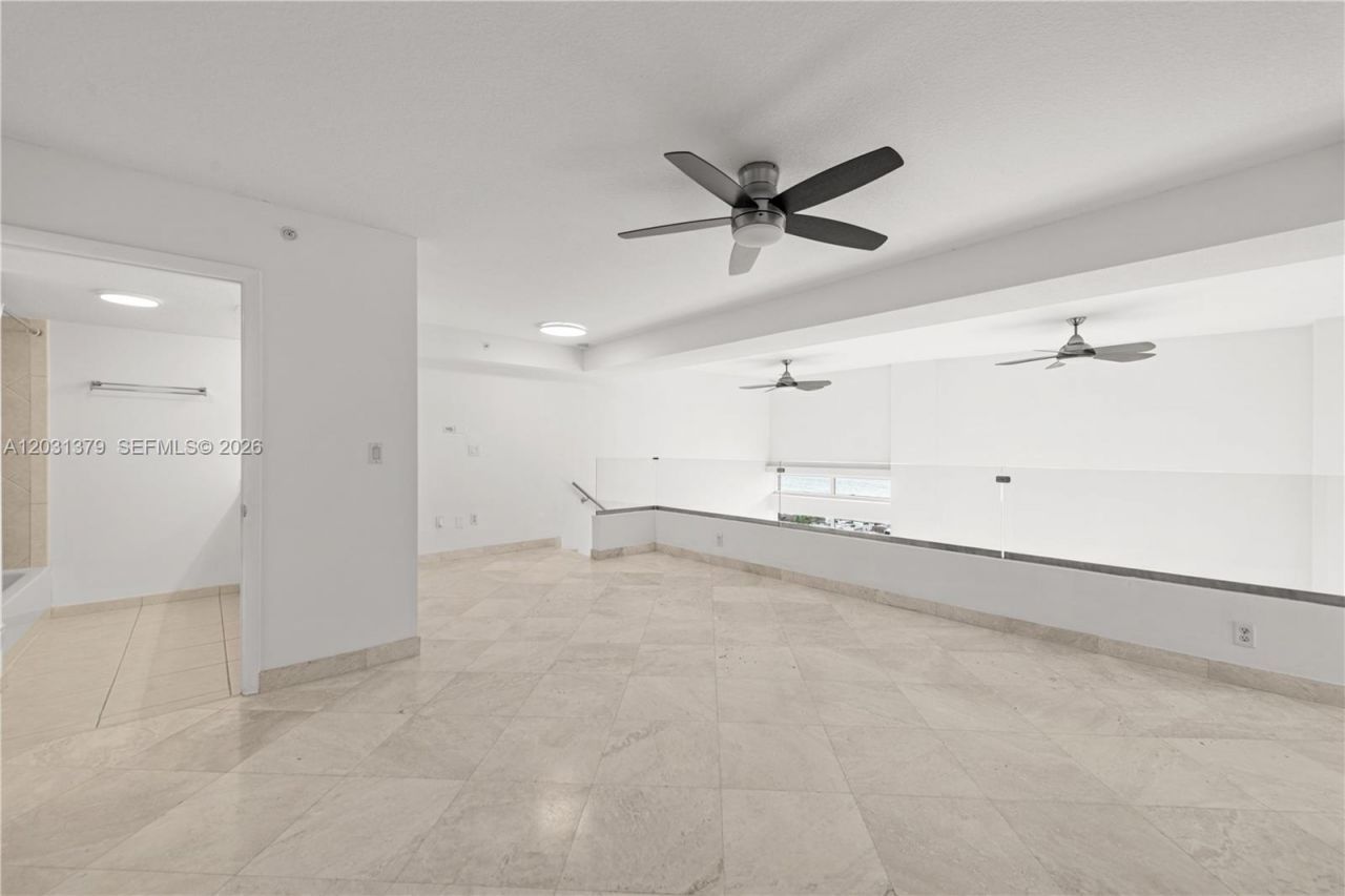 7600 Collins Ave, Unit 1210, Miami Beach, FL 33141 Photo