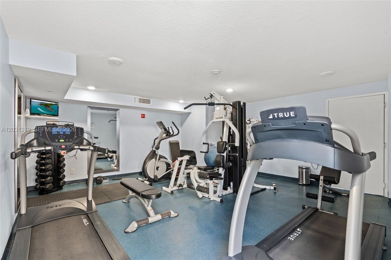7600 Collins Ave, Unit 1210, Miami Beach, FL 33141 Photo