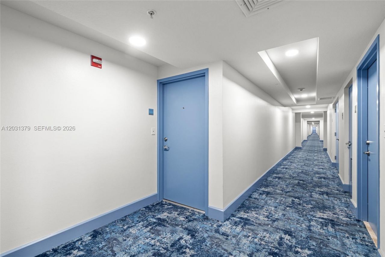 7600 Collins Ave, Unit 1210, Miami Beach, FL 33141 Photo