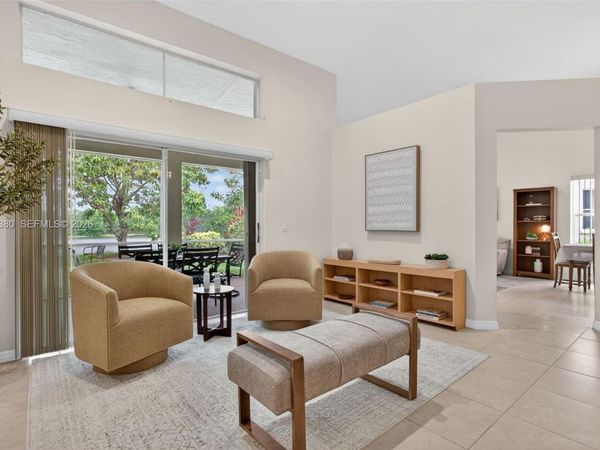 370 Carrington Dr, Weston, FL 33326