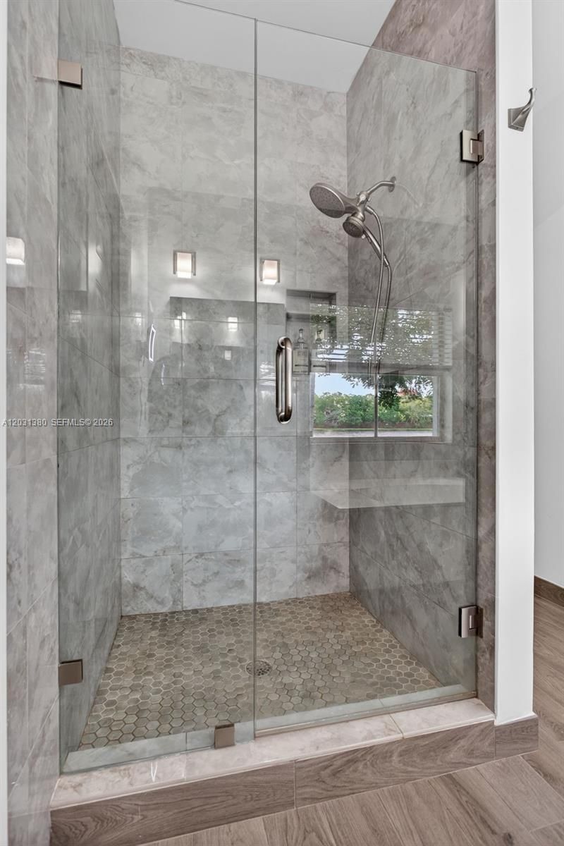 370 Carrington Dr , Weston, FL 33326 Photo