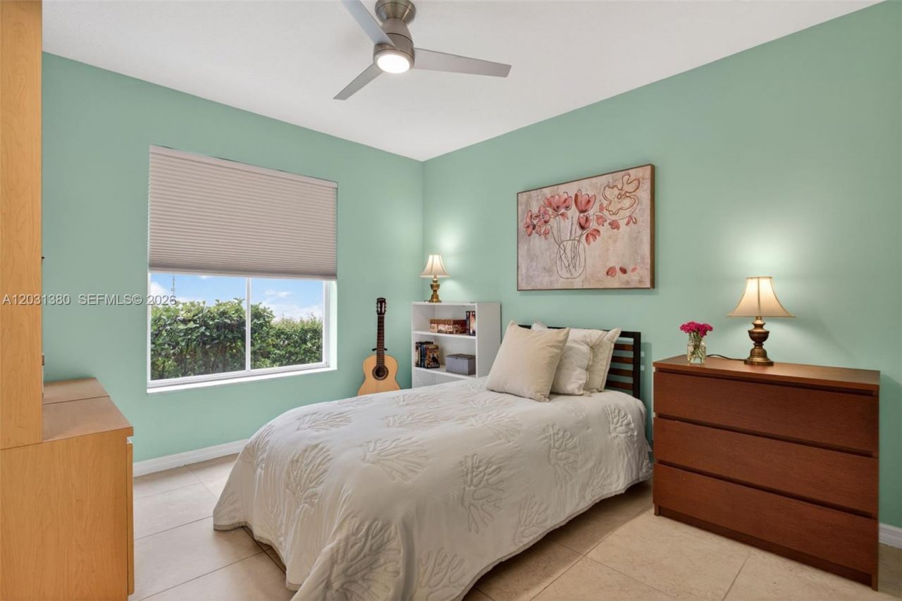 370 Carrington Dr , Weston, FL 33326 Photo
