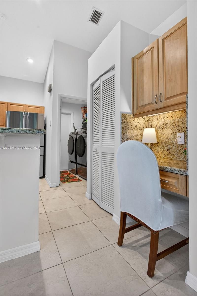 370 Carrington Dr , Weston, FL 33326 Photo