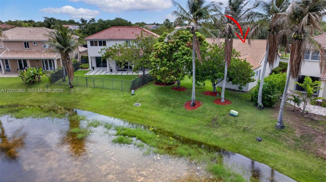 370 Carrington Dr , Weston, FL 33326 Photo