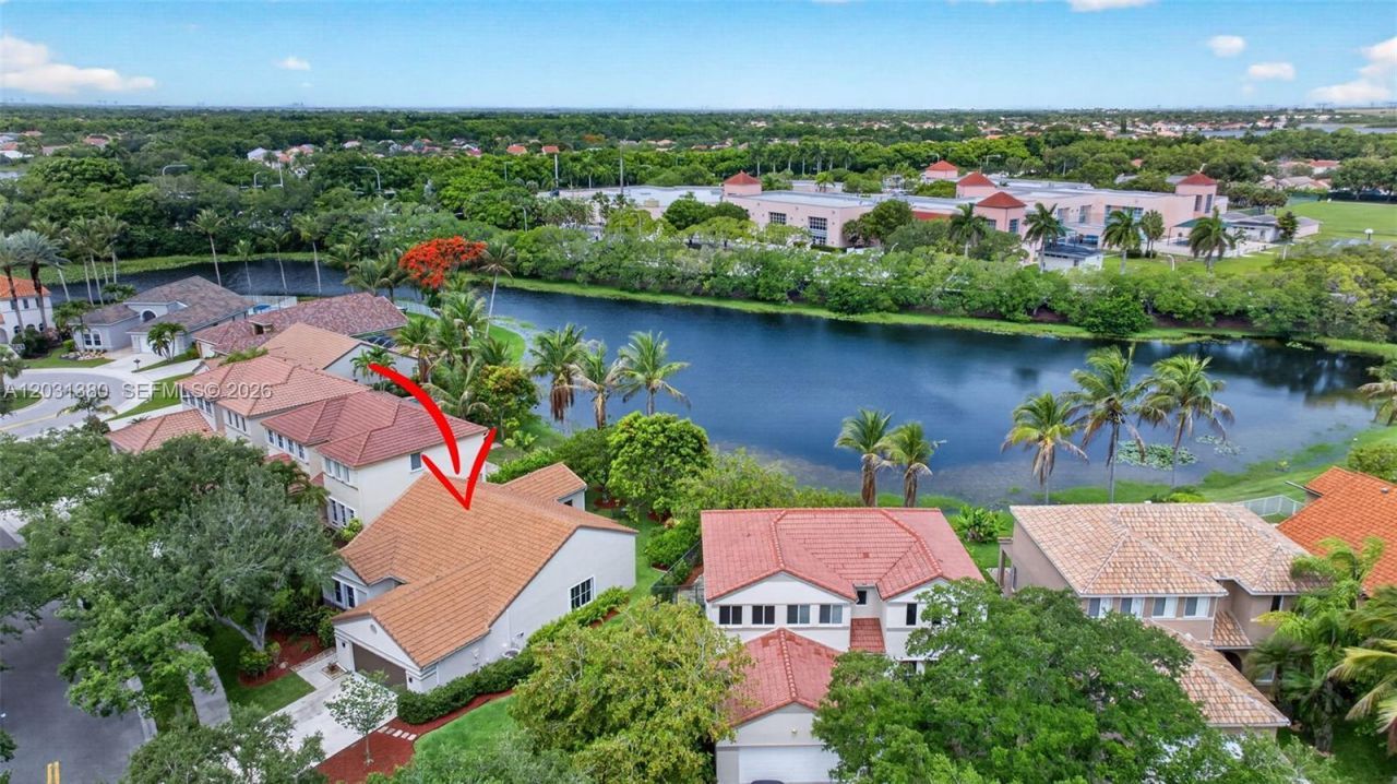 370 Carrington Dr , Weston, FL 33326 Photo