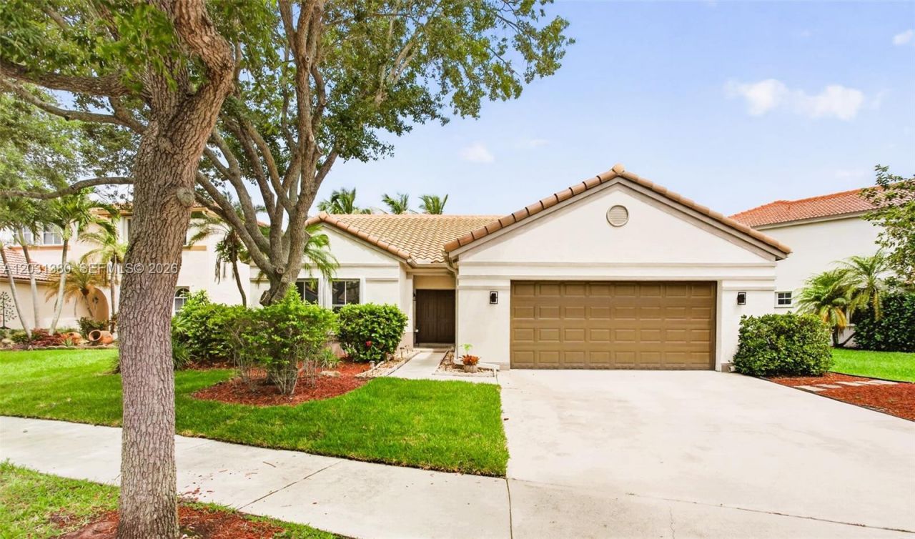 370 Carrington Dr, Weston, FL 33326 Photo