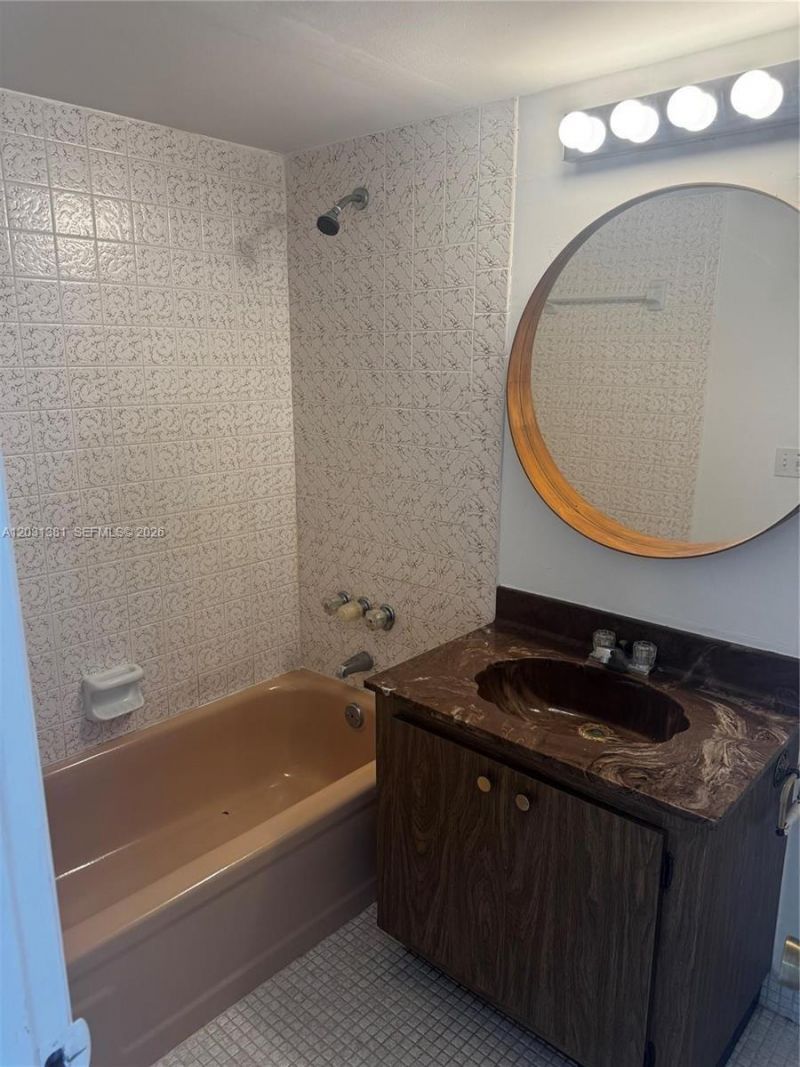 2851 NE 183rd St, Unit 2004E, Aventura, FL 33160 Photo