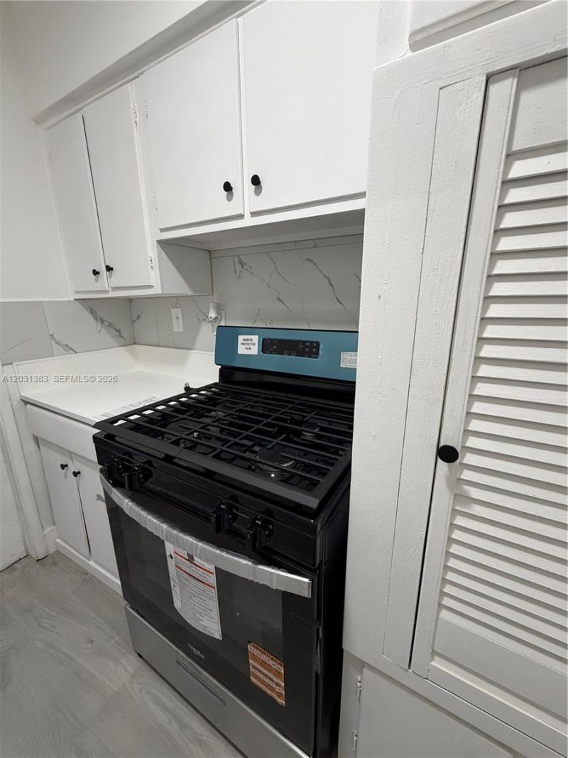 324 Surfside Blvd, Unit 7, Surfside, FL 33154 Photo