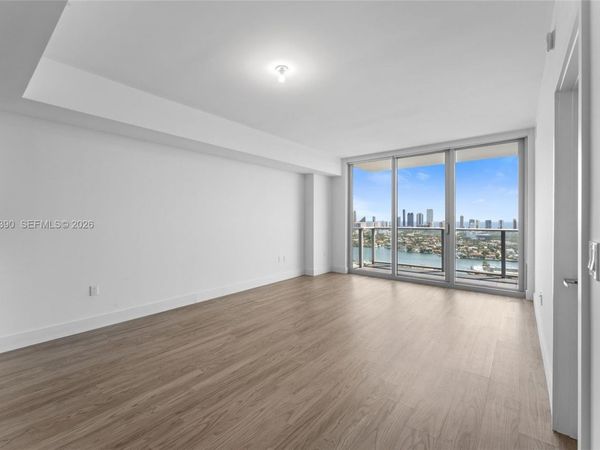 16385 Biscayne Blvd , Unit 3120, North Miami Beach, FL 33160