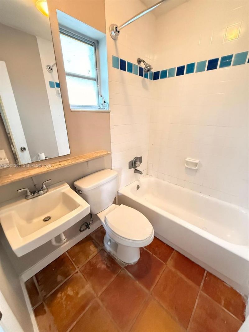1151 NE 18th St, Unit 5, Fort Lauderdale, FL 33305 Photo