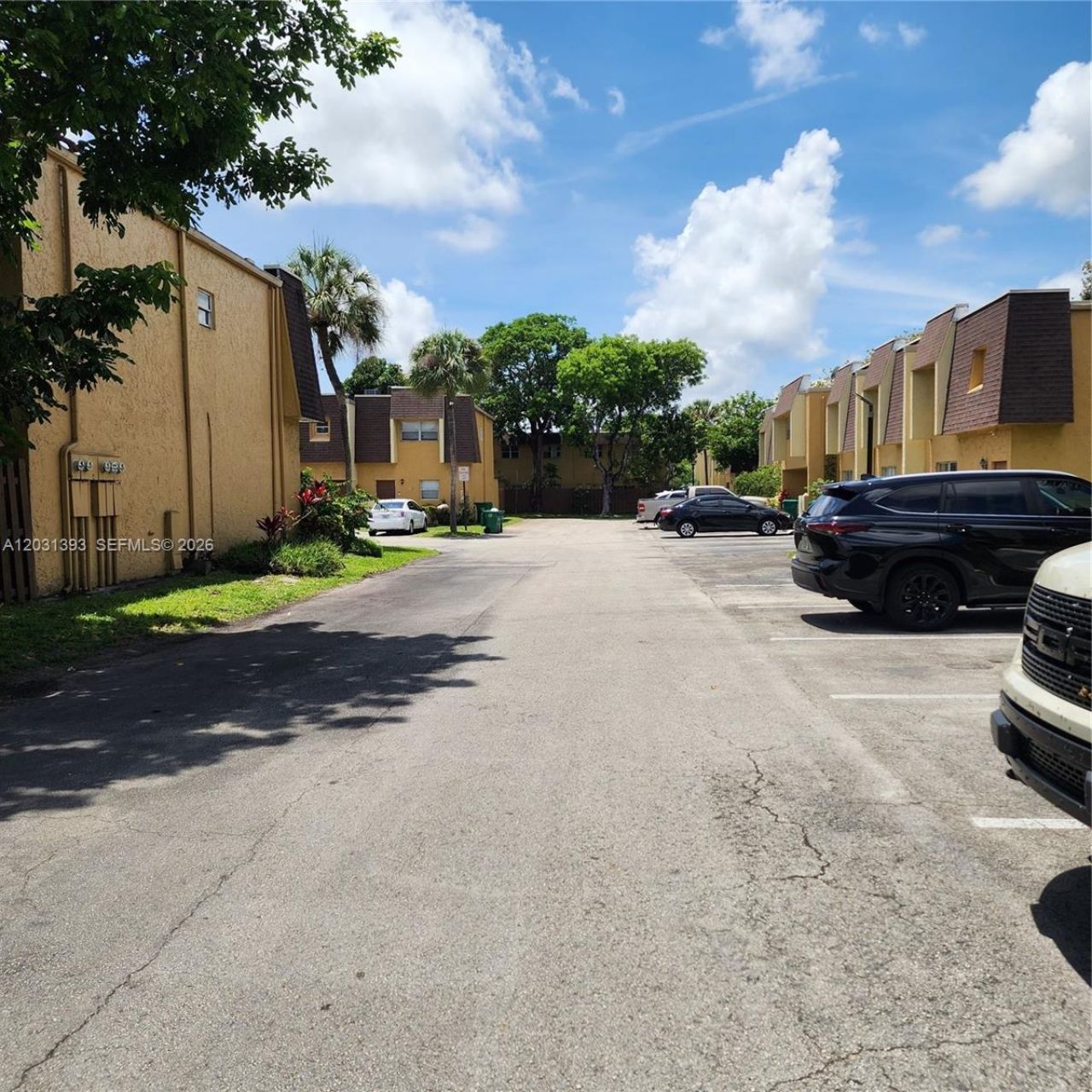 5733 Blueberry Ct, Lauderhill, FL 33313 Photo