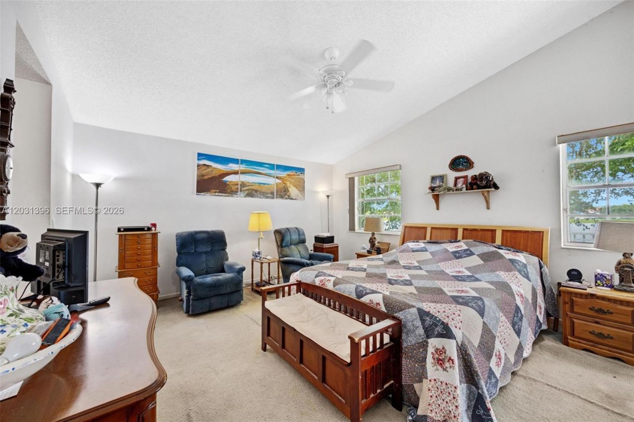 9314 SW 212th Ter , Cutler Bay, FL 33189 Photo