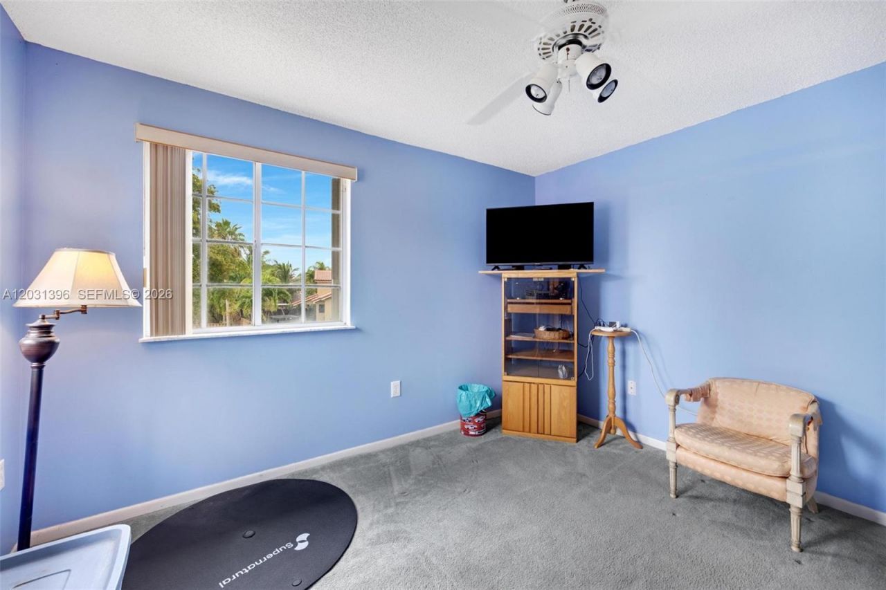 9314 SW 212th Ter , Cutler Bay, FL 33189 Photo