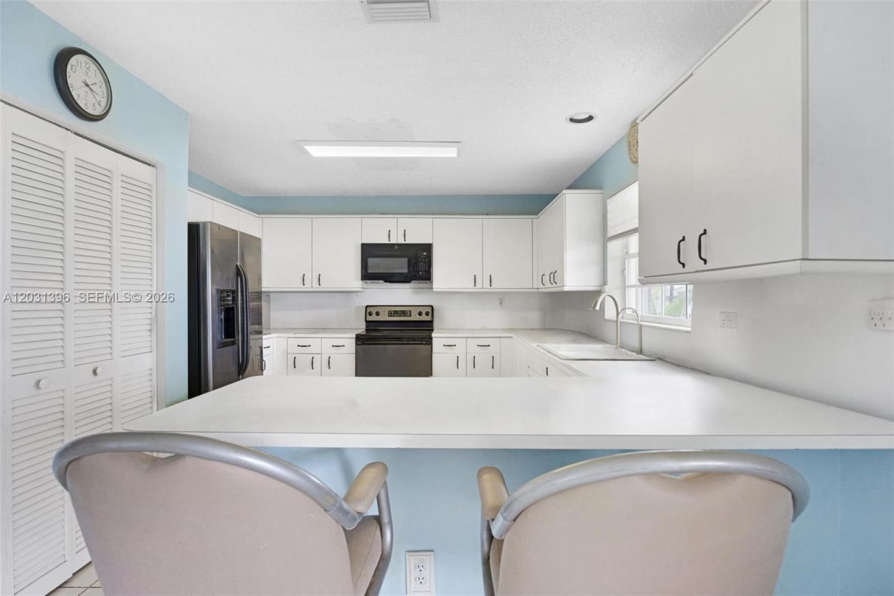 9314 SW 212th Ter , Cutler Bay, FL 33189 Photo