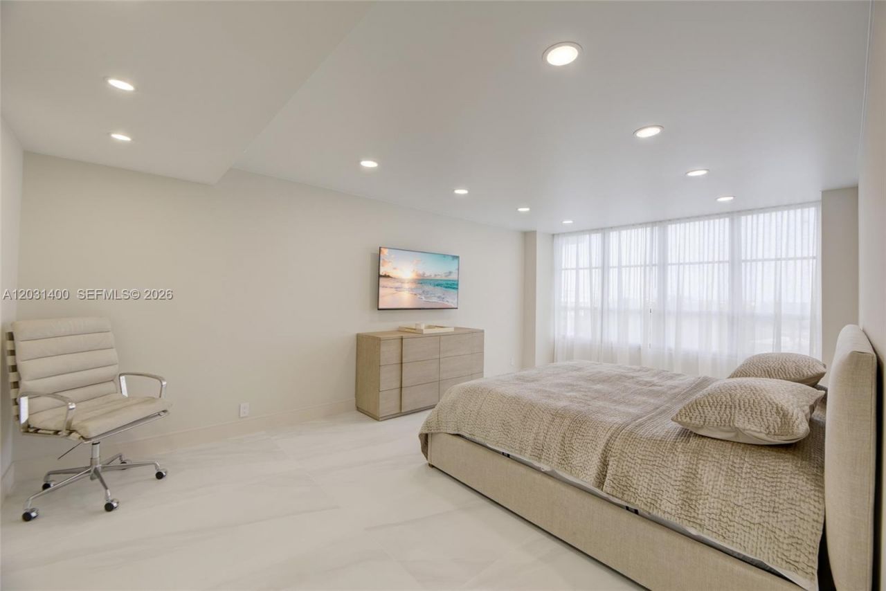 600 Three Islands Blvd , Unit 403, Hallandale Beach, FL 33009 Photo