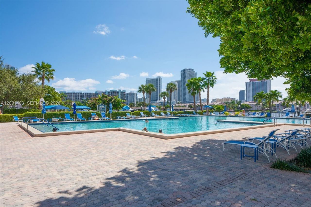 600 Three Islands Blvd , Unit 403, Hallandale Beach, FL 33009 Photo