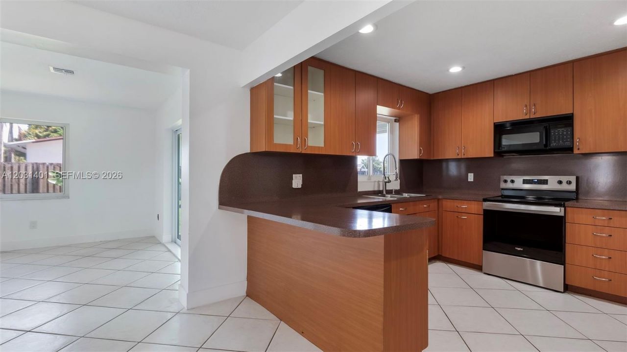 9741 NW 5th St , Unit 9741, Pembroke Pines, FL 33024 Photo