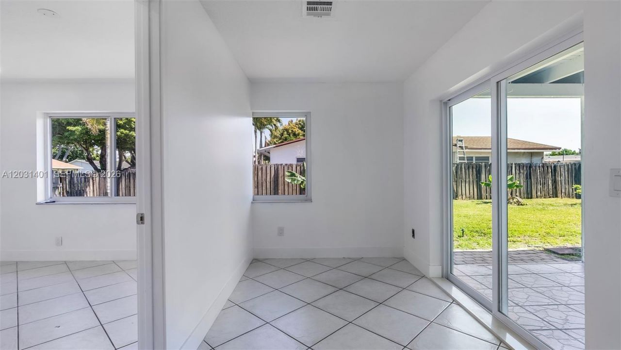 9741 NW 5th St , Unit 9741, Pembroke Pines, FL 33024 Photo