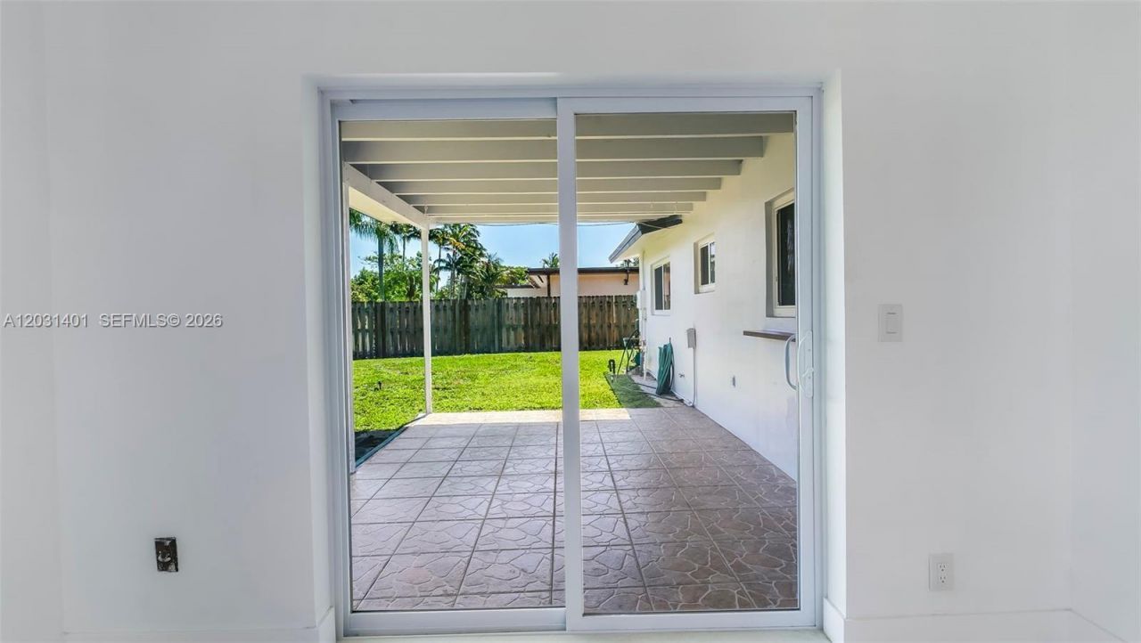 9741 NW 5th St , Unit 9741, Pembroke Pines, FL 33024 Photo