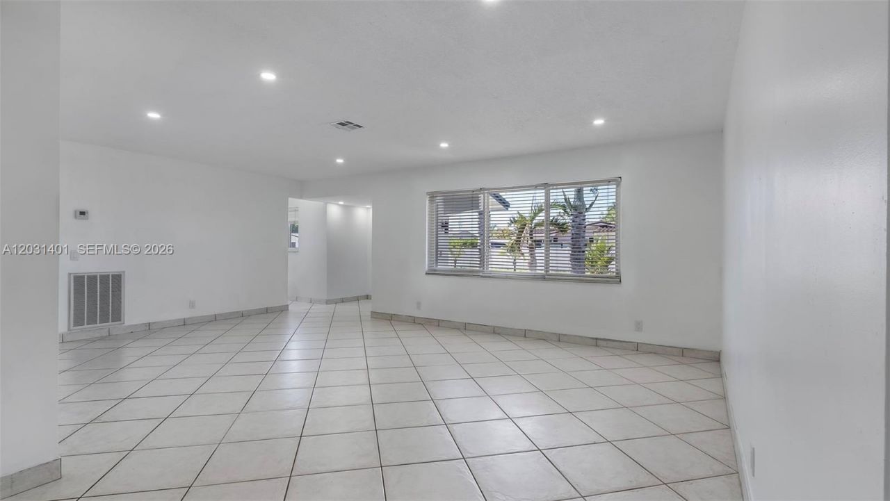 9741 NW 5th St , Unit 9741, Pembroke Pines, FL 33024 Photo