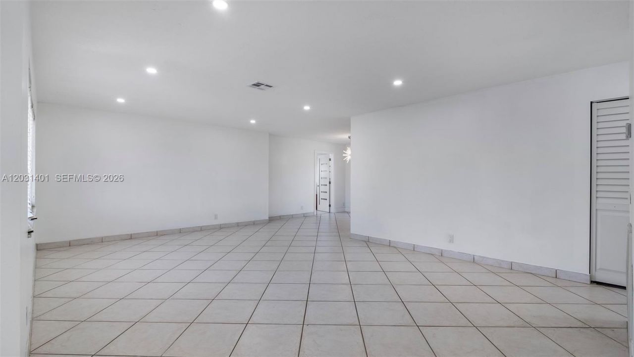 9741 NW 5th St , Unit 9741, Pembroke Pines, FL 33024 Photo
