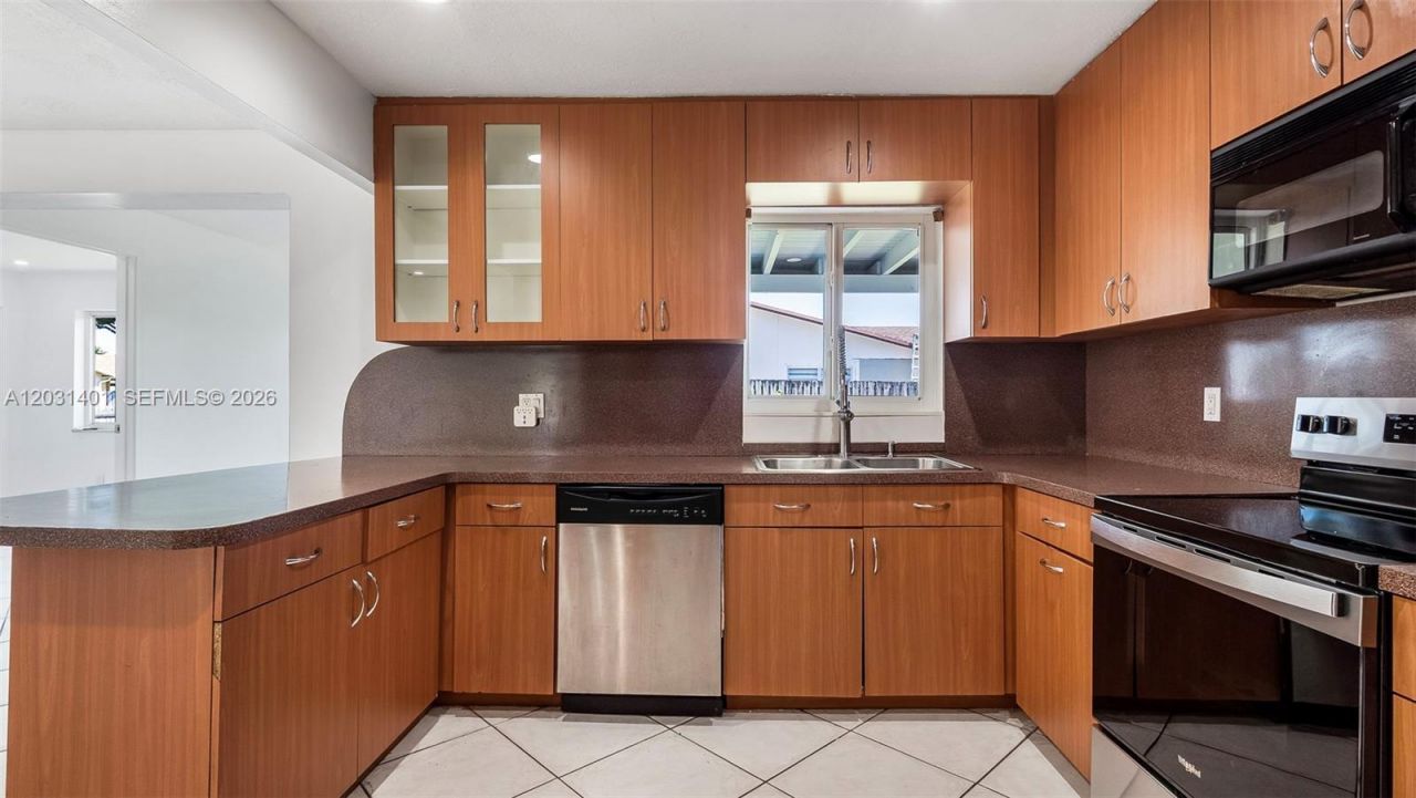 9741 NW 5th St , Unit 9741, Pembroke Pines, FL 33024 Photo