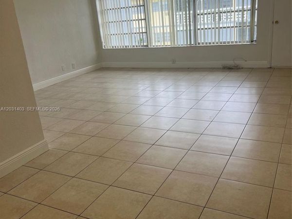 16801 NE 14th Ave , Unit 310, Miami, FL 33162