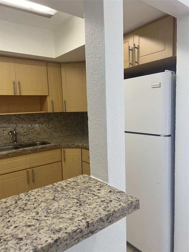 16801 NE 14th Ave , Unit 310, Miami, FL 33162 Photo