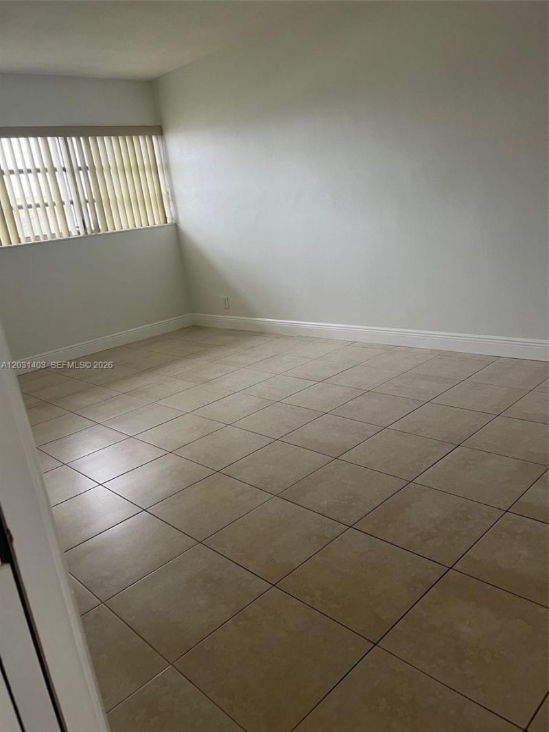 16801 NE 14th Ave , Unit 310, Miami, FL 33162 Photo