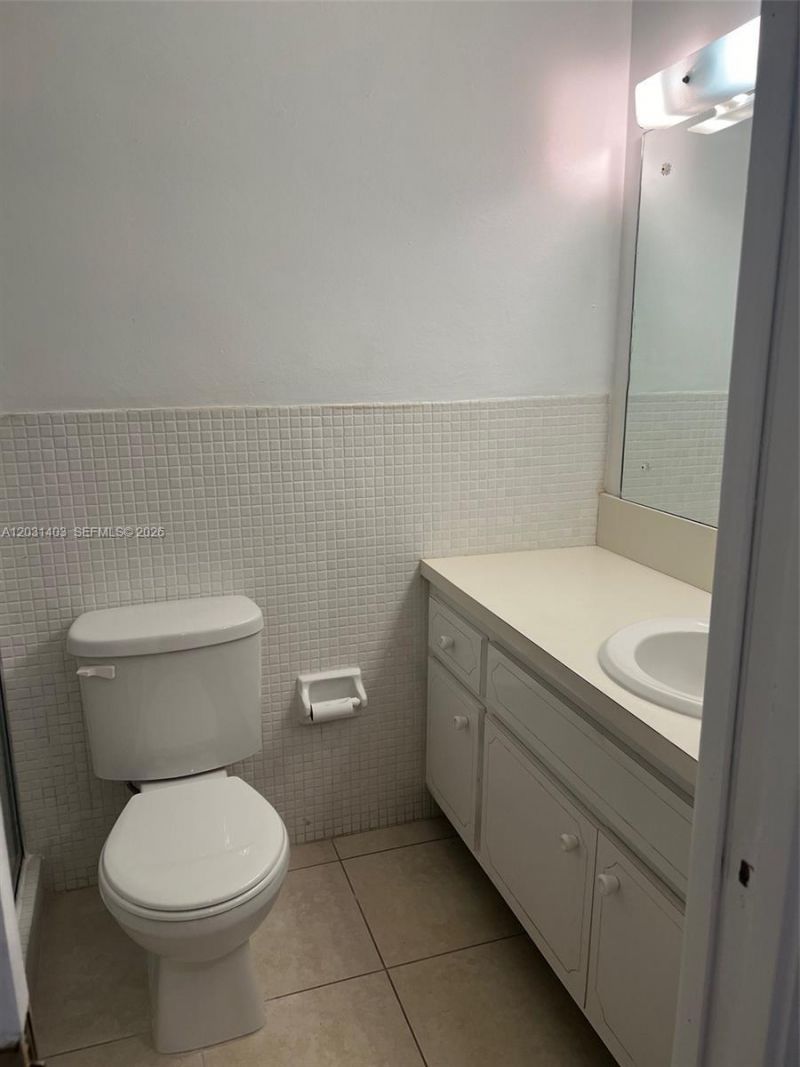 16801 NE 14th Ave , Unit 310, Miami, FL 33162 Photo