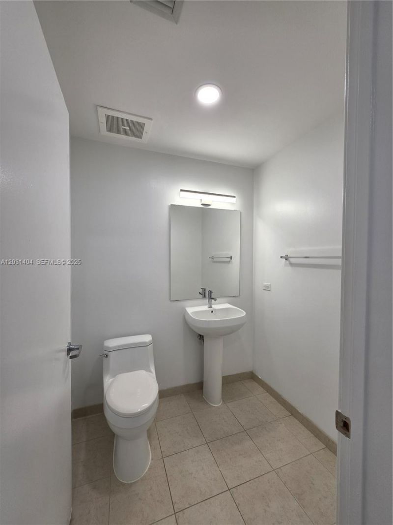 3301 NE 1st Ave, Unit H1206, Miami, FL 33137 Photo