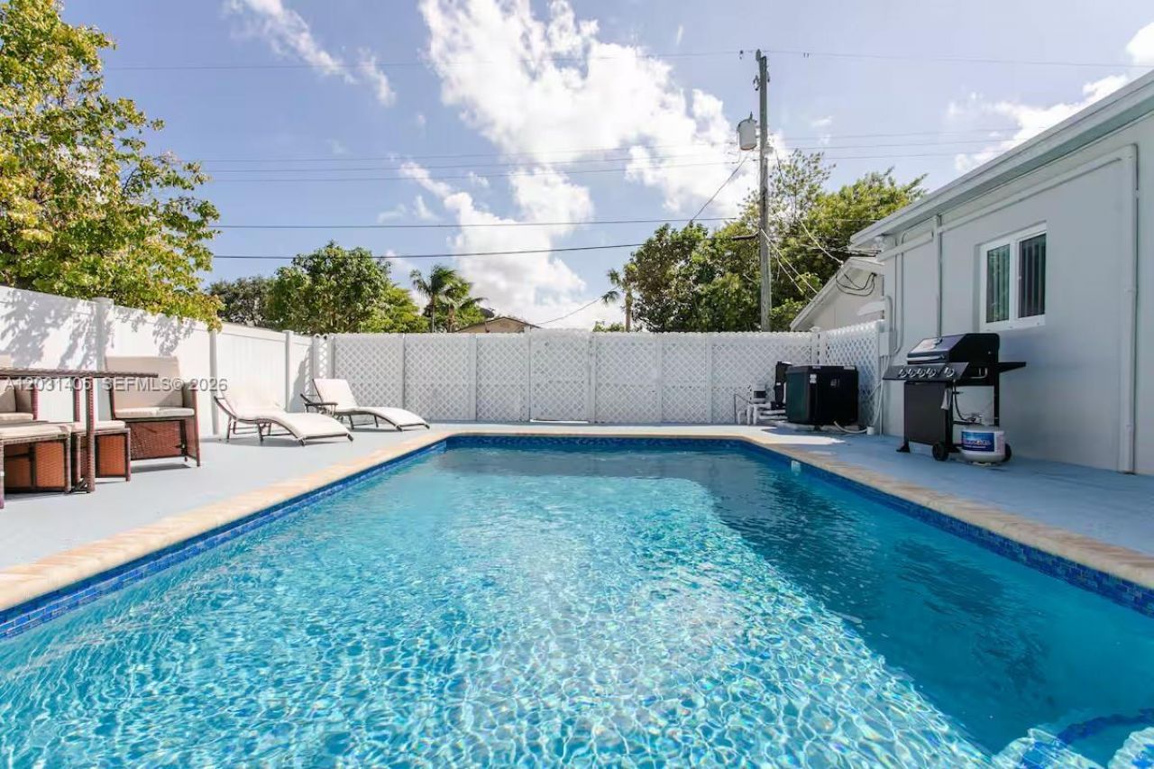 1716 Liberty St , Hollywood, FL 33020 Photo