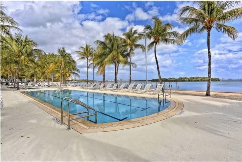 750 NE 64th St , Unit B511, Miami, FL 33138 Photo