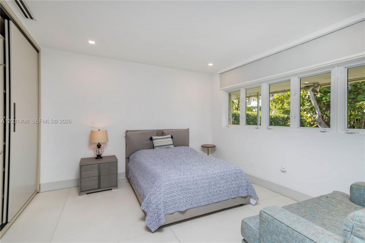 301 E Shore Dr E , Unit 301, Miami, FL 33133 Photo