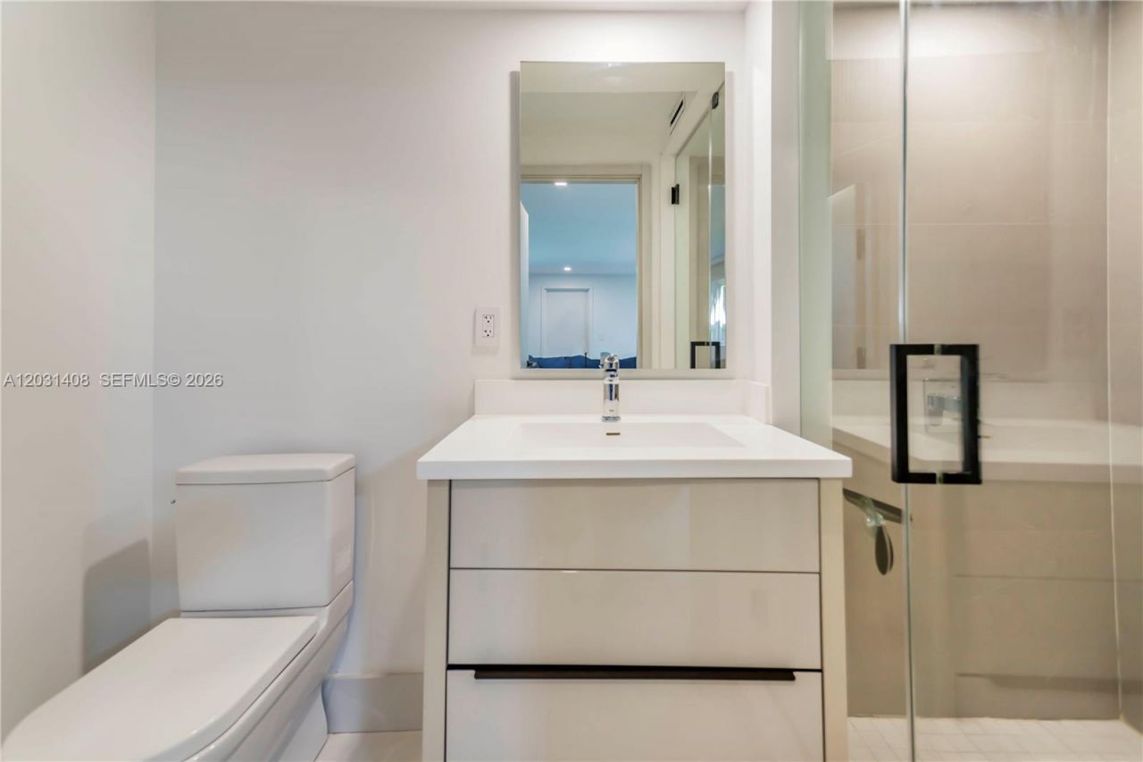 301 E Shore Dr E , Unit 301, Miami, FL 33133 Photo