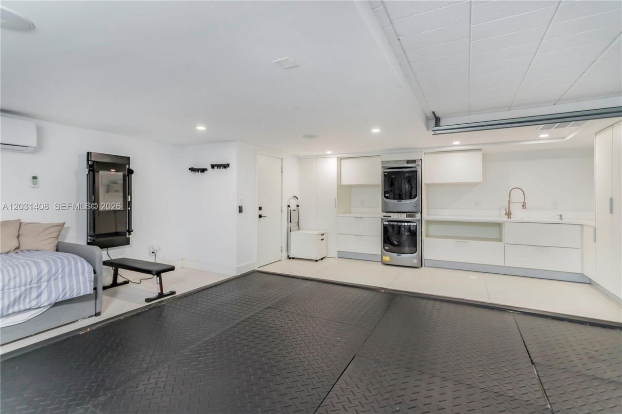 301 E Shore Dr E , Unit 301, Miami, FL 33133 Photo