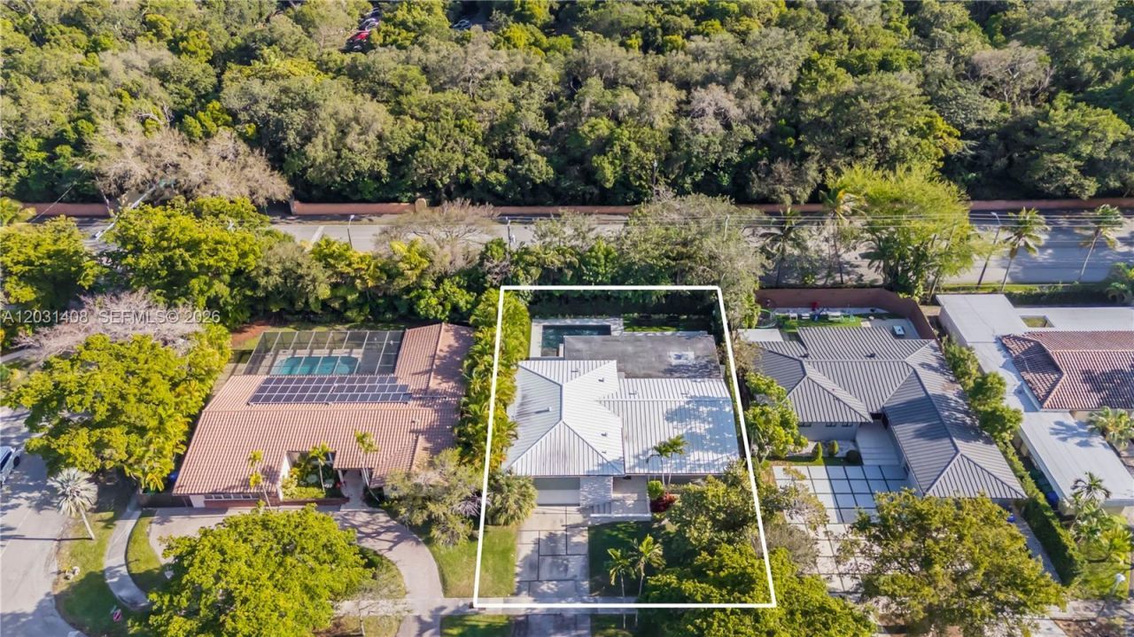 301 E Shore Dr E , Unit 301, Miami, FL 33133 Photo