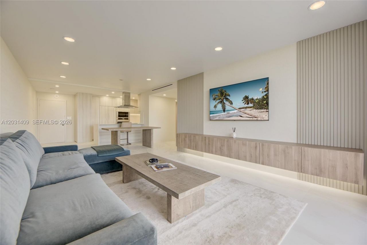 600 Three Islands Blvd , Unit 403, Hallandale Beach, FL 33009 Photo