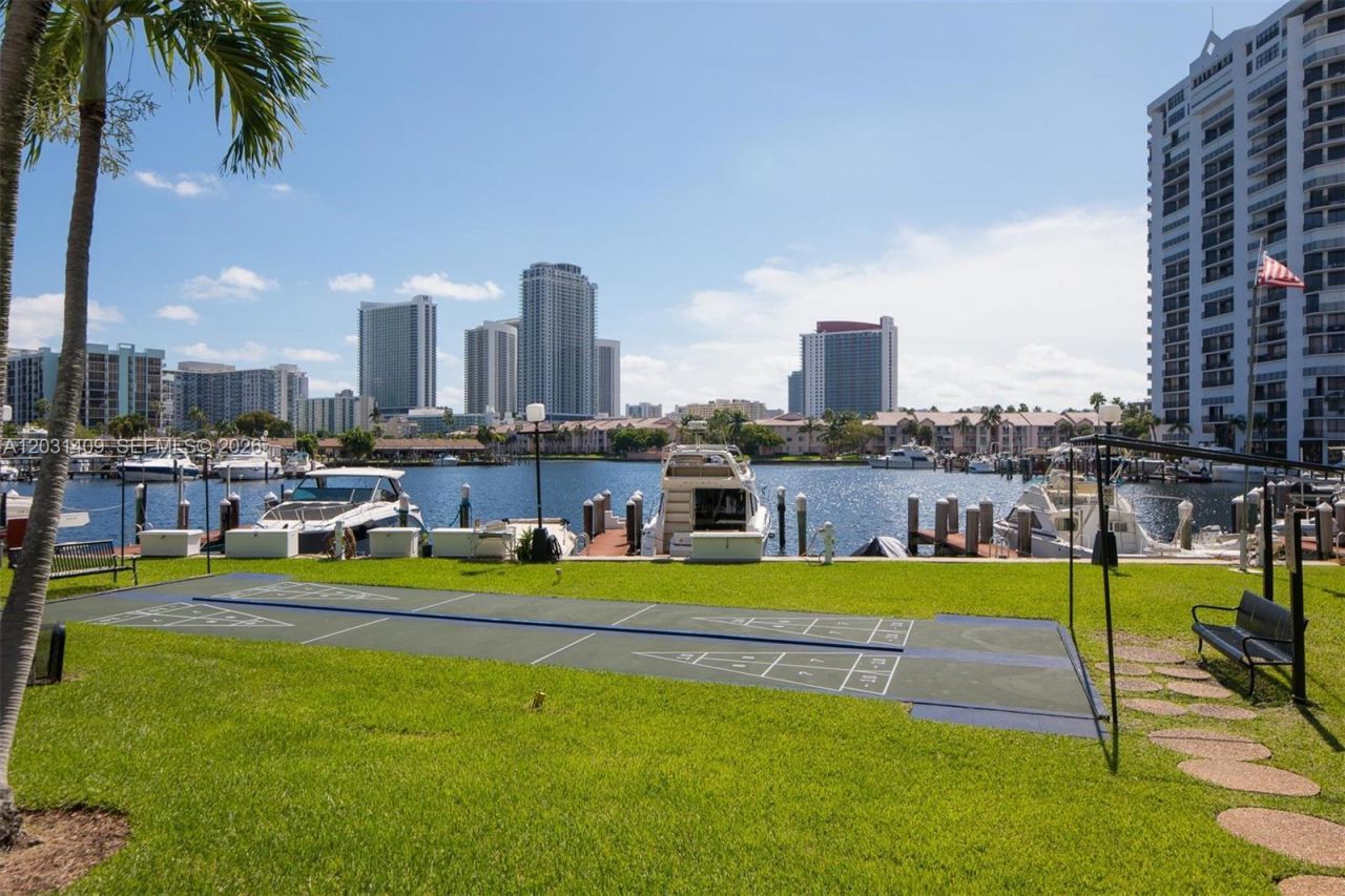 600 Three Islands Blvd , Unit 403, Hallandale Beach, FL 33009 Photo