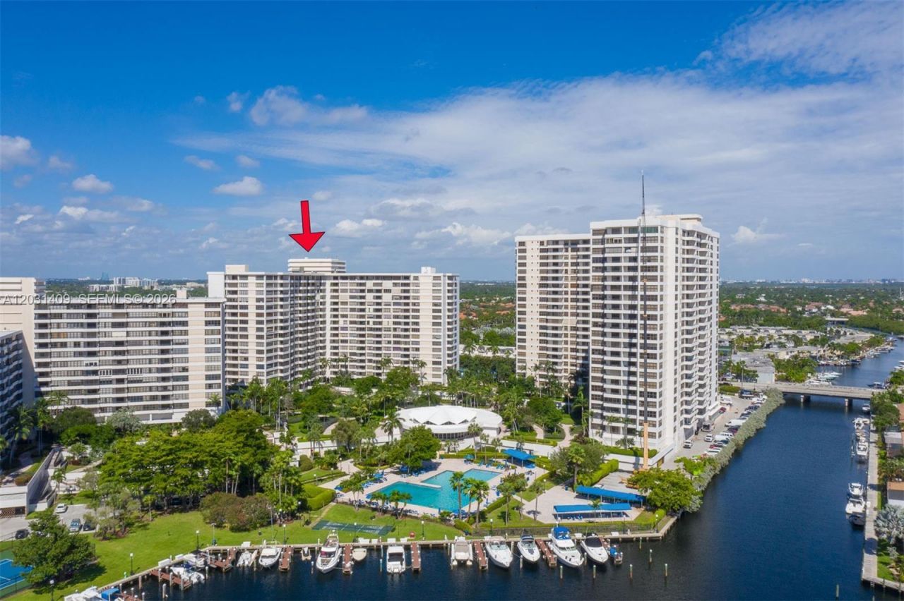 600 Three Islands Blvd , Unit 403, Hallandale Beach, FL 33009 Photo