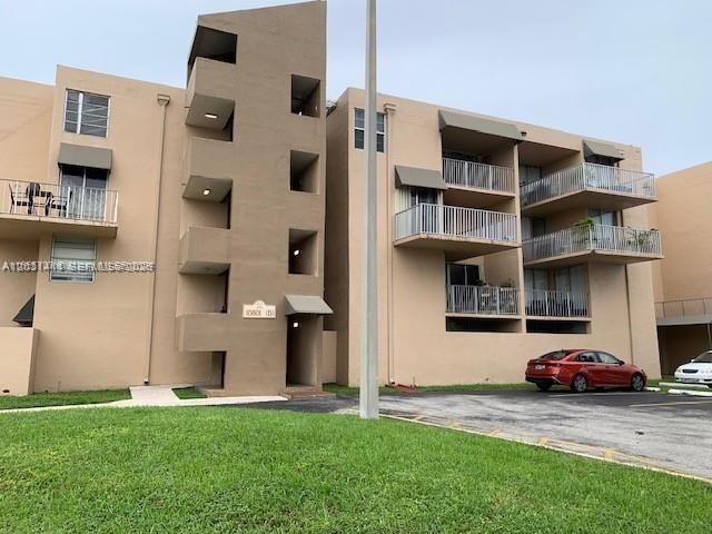 10801 SW 109th Ct , Unit D203, Miami, FL 33176 Photo