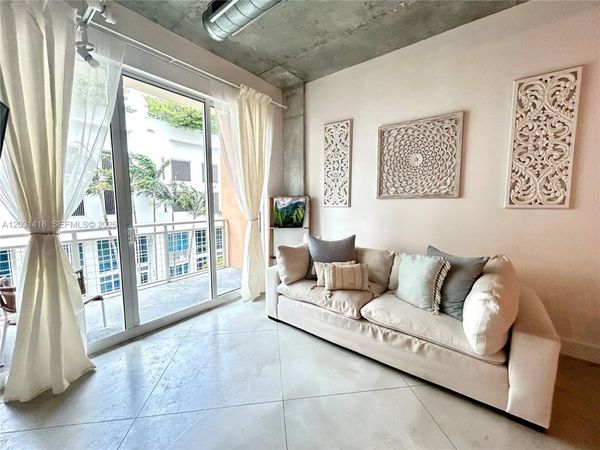 2001 Biscayne Blvd , Unit 2310, Miami, FL 33137