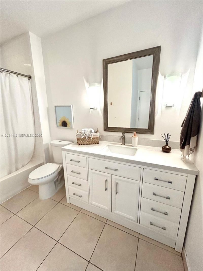 2001 Biscayne Blvd , Unit 2310, Miami, FL 33137 Photo