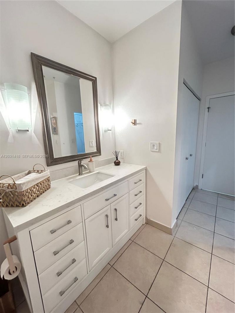 2001 Biscayne Blvd , Unit 2310, Miami, FL 33137 Photo