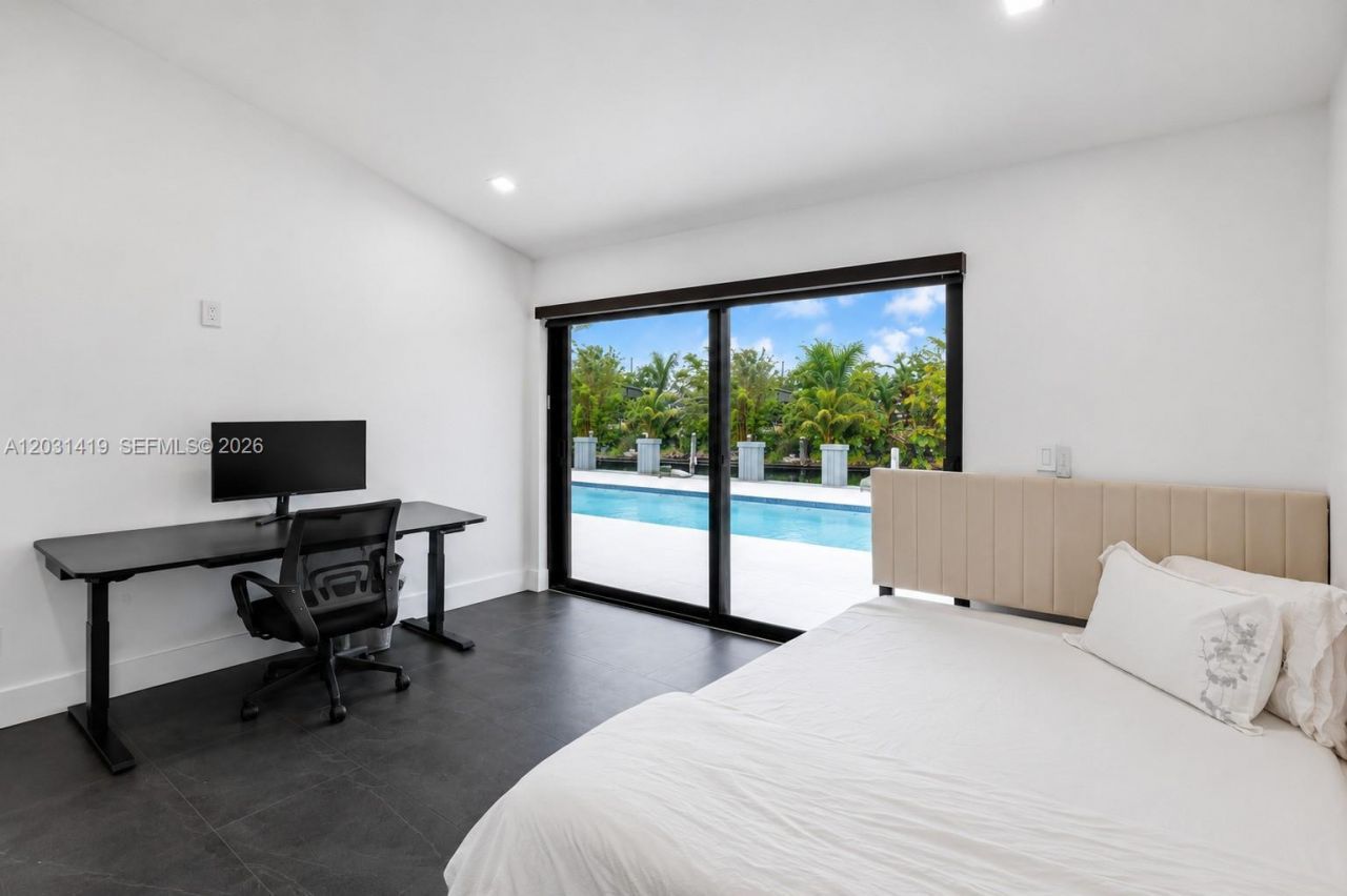 1713 SW 5th St , Fort Lauderdale, FL 33312 Photo