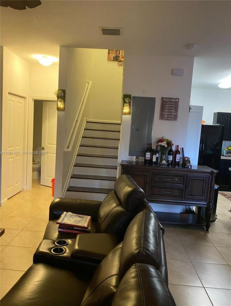 3621 NW 30th Ct, Lauderdale Lakes, FL 33311 Photo