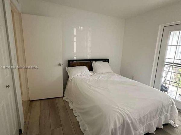 Unit 104, Miami, FL 33179
